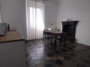 Dervio Apartment, a 6-minute walk from the lake