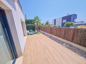 LITORAL COSTA DORADA - PASSEIG DEL MAR Only families