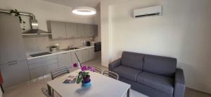 Bardia Guest House