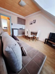 Sylvia Apartman