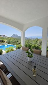 Holiday home MareVista near Split heated pool