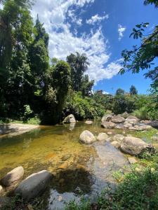 Quarto privativo com cachoeira