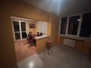 Bright 4-Room Apartment in Central Sofia-2 Terraces and Metro Nearby