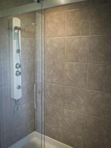 Gateside Chalets Expansive 6 Bedroom Hot Tub Near Village Blue Mountain