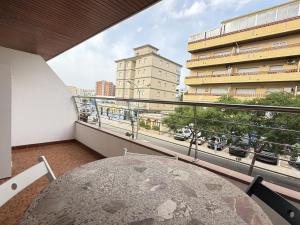 WELCS ESTUDIO 410 EMP con balcon y piscina comunitaria