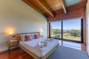 Sunrise Escape with Pool by Portugal Active