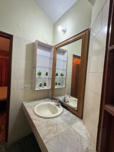 The Hill Aashray Spacious 2bhk Retreat Nainital