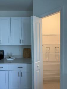 Live the Comfort at exclusive Pratt Preserve home
