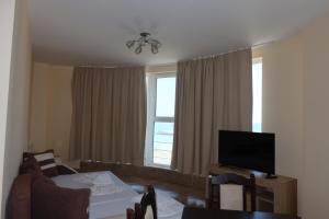 goldenseaview apartment 2