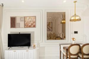 An An Homes Premium Studio with a View of 36Ha Park