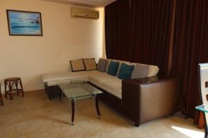goldenseaview apartment 2