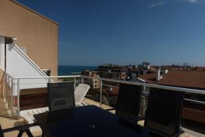 goldenseaview apartment 2