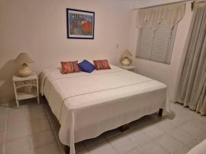 Apartment in private condo very close to the beach