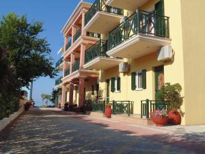 Bayside Apartments Lefkada Greece