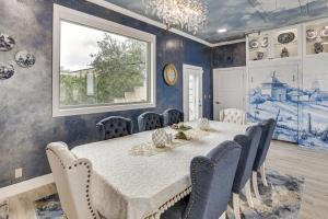 One-of-a-Kind Guest Suite in Hill Country w Pool