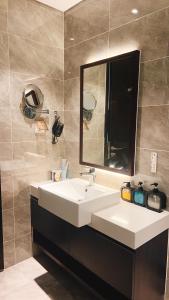 căn hộ Home Stay Sapphire S2 tiêu chuẩn khách sạn view thành phố Hạ Long rất đẹp