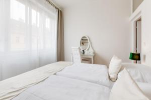 Wenceslas Square Royal Two Bedroom Apartment