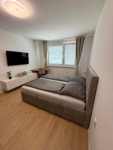 Stylish New Apartment with Parking Place
