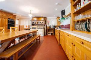 Loch Ness Escape | Pool, Views & Family Oriented