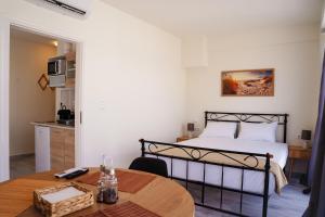 Zoe Apartment Port View A