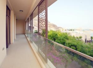 Serenity on Muscat Bay
