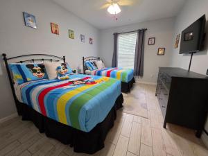 Cozy 2BR Mickey condo in Windsor Hills with view