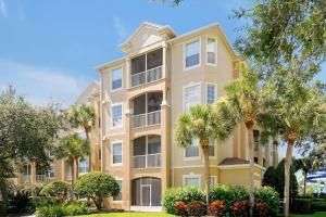 Cozy 2BR Mickey condo in Windsor Hills with view