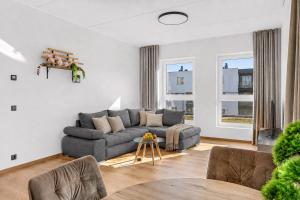 Bright & Cozy Apartment, Terrace, Free Parking