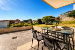 Afitos Guest House