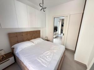 Sea Pearl Residence Golem