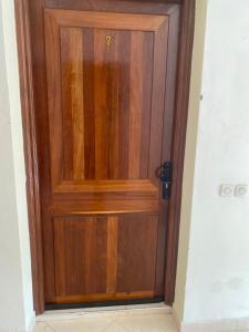 Apparemment ensoleillé avec balcon