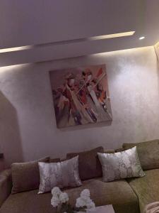 Triple Towers Modern Apartment