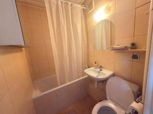 Cozy 2 Rooms Apartment Close to Blue City