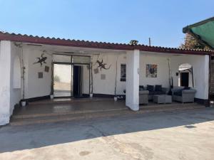 Black Olive Lodge