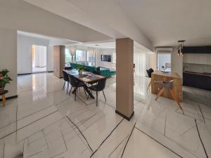 Azure Marine Apartment