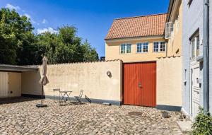 2 Bedroom Nice Apartment In Faaborg