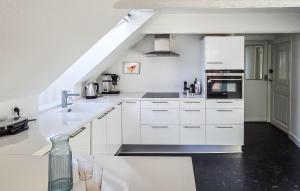 2 Bedroom Nice Apartment In Faaborg