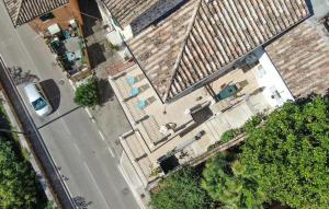 3 Bedroom Pet Friendly Home In Arrone Tr