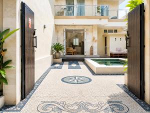 Family friendly 3BR Poolvilla Central Seminyak Mayyah
