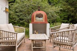 Modernised 70S Cottage In Forest Near Beach