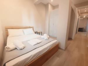Theas Living B1