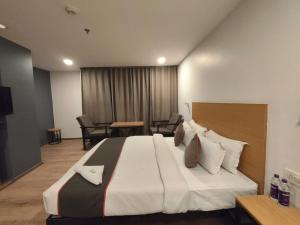 Hotel Eureka Grand