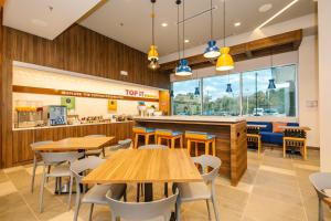 Tru By Hilton Distrito Palmerola