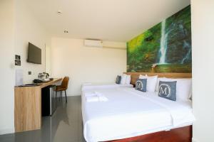 M&M Hotel