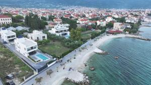 Beachfront villa with pool