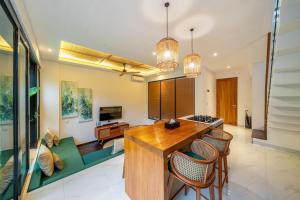 Villa Lula 2BR Canggu Private Pool & Rice Field Views