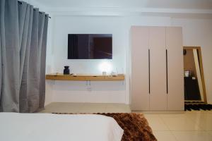 Suite for 8 in Central Bacolod near Robinsons