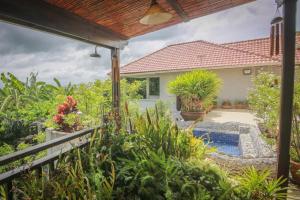 Aloha Sichang Villa