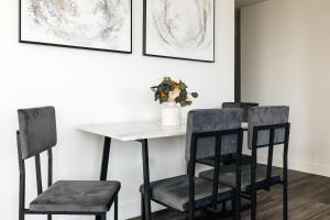 Modern Stay Hollywood
