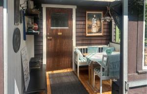 Cozy Home In Nynäshamn With Ethernet Internet